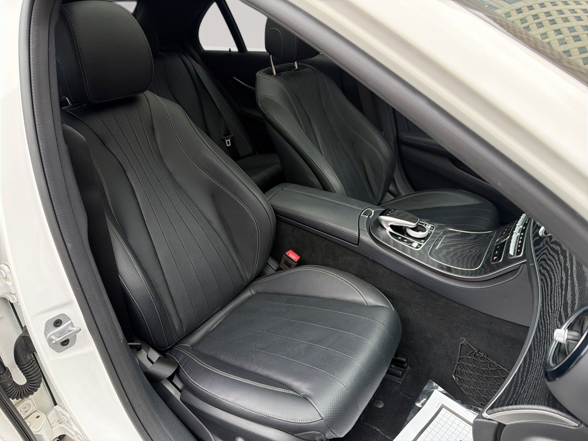Used 2019 Mercedes-Benz E 300 w/ Premium 1 Package image 28