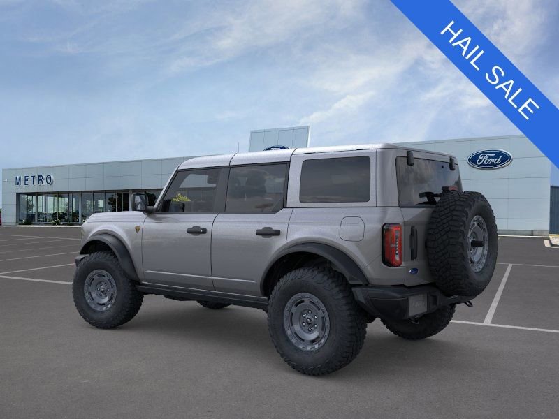 New 2025 Ford Bronco Badlands w/ Sasquatch Package AWD/4WD image 4