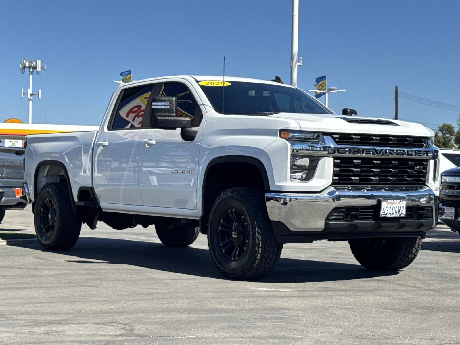 Used 2020 Chevrolet Silverado 2500 LT w/ Advanced Trailering Package AWD/4WD image 3