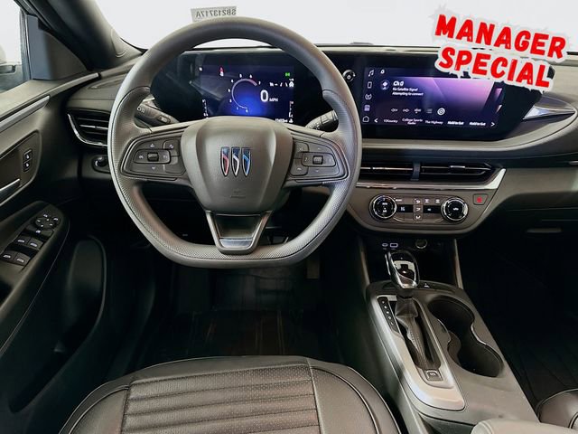 Used 2025 Buick Envista Preferred FWD image 22
