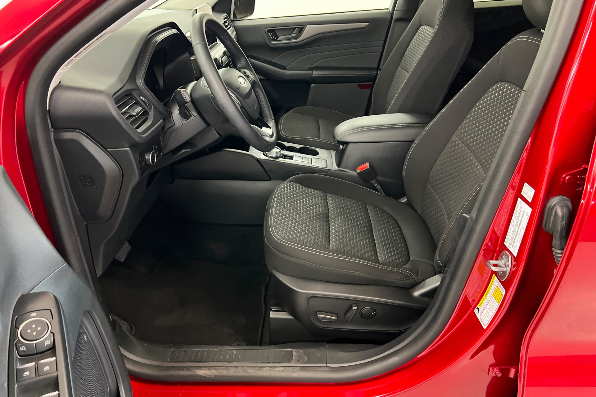 Used 2023 Ford Escape Active FWD image 18