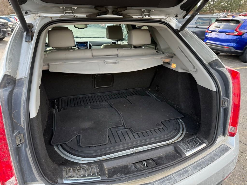 Used 2016 Cadillac SRX Luxury w/ Driver Awareness Package image 5