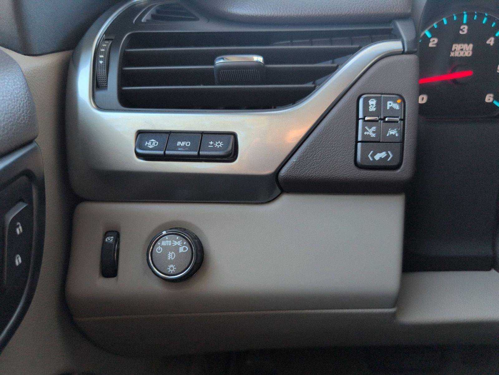 Used 2018 Chevrolet Tahoe Premier image 17