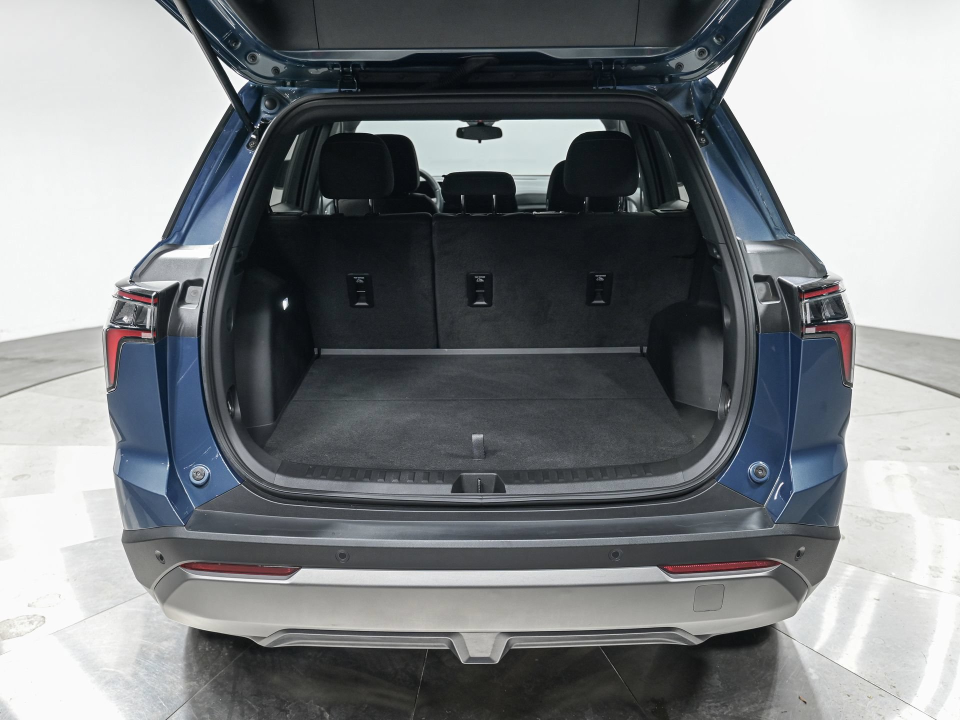 Used 2025 Chevrolet Equinox LT AWD/4WD image 6