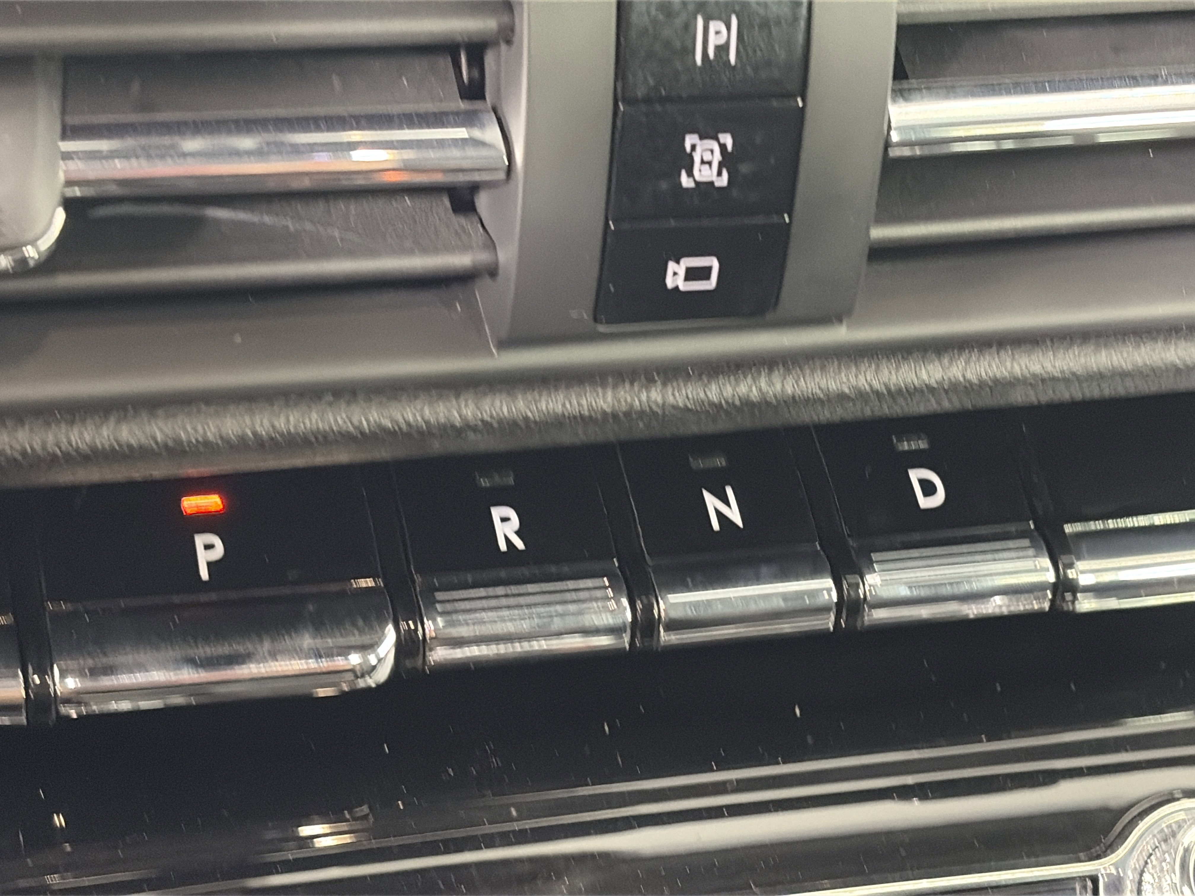 Used 2022 Lincoln Corsair Reserve w/ Sport Package image 27