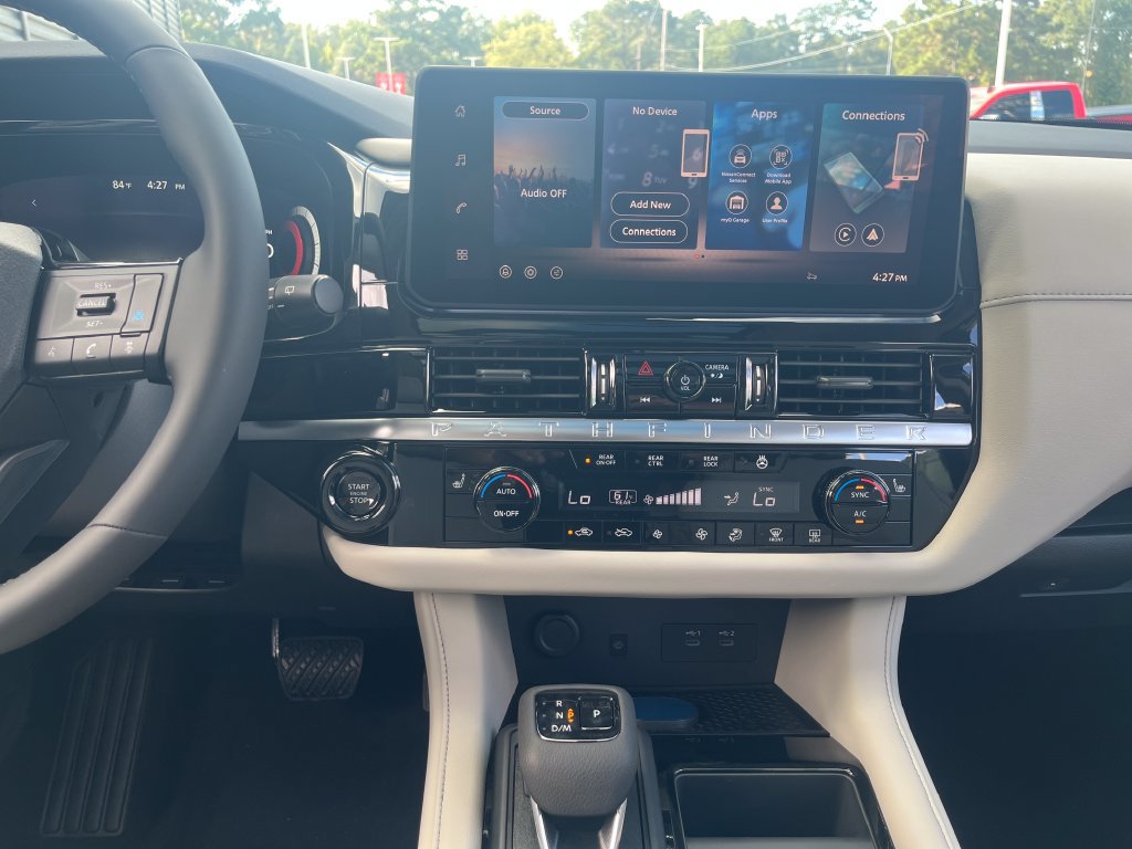 New 2026 Nissan Pathfinder SL FWD image 17