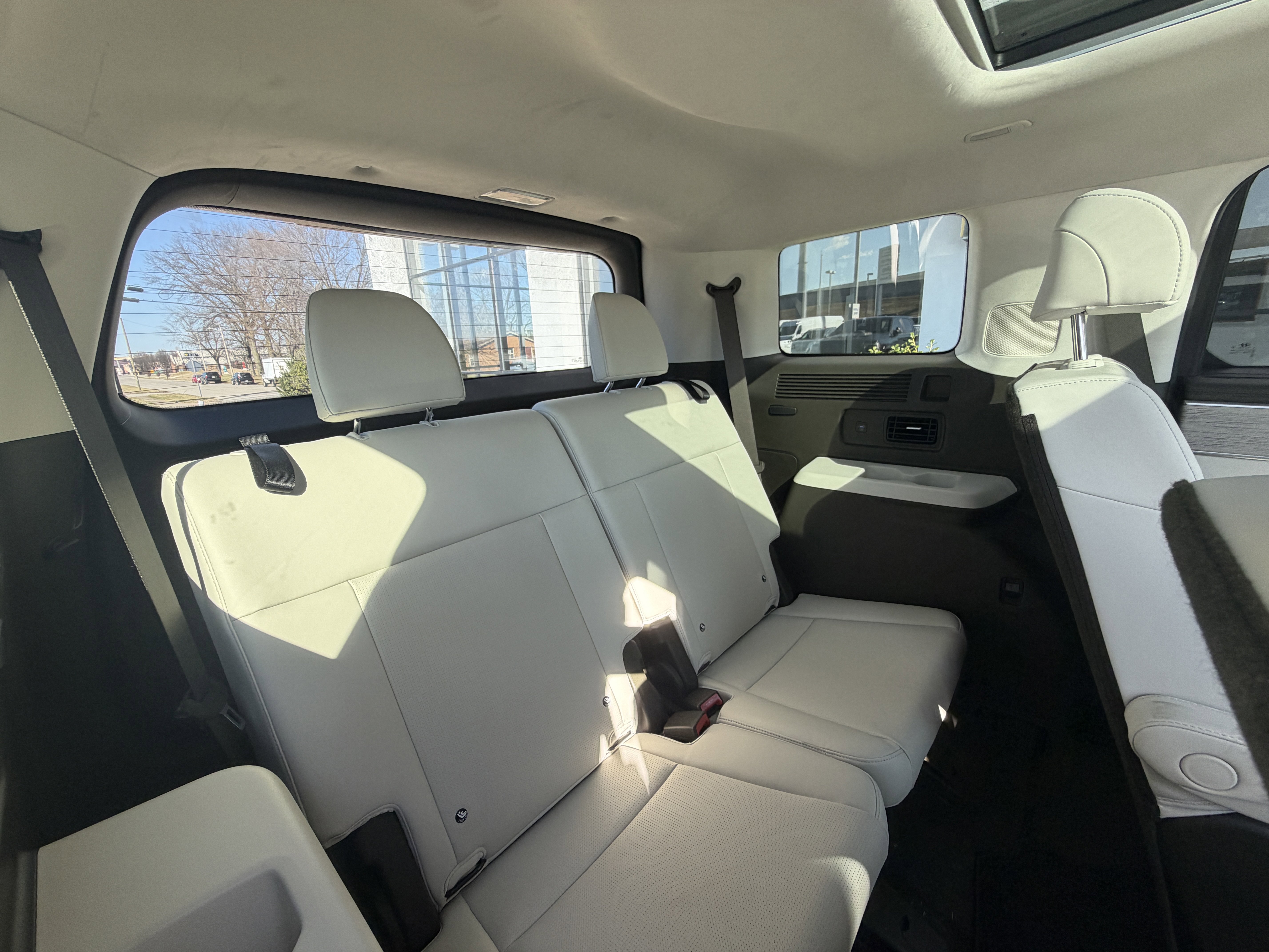 Certified 2025 Hyundai Santa Fe Calligraphy image 26