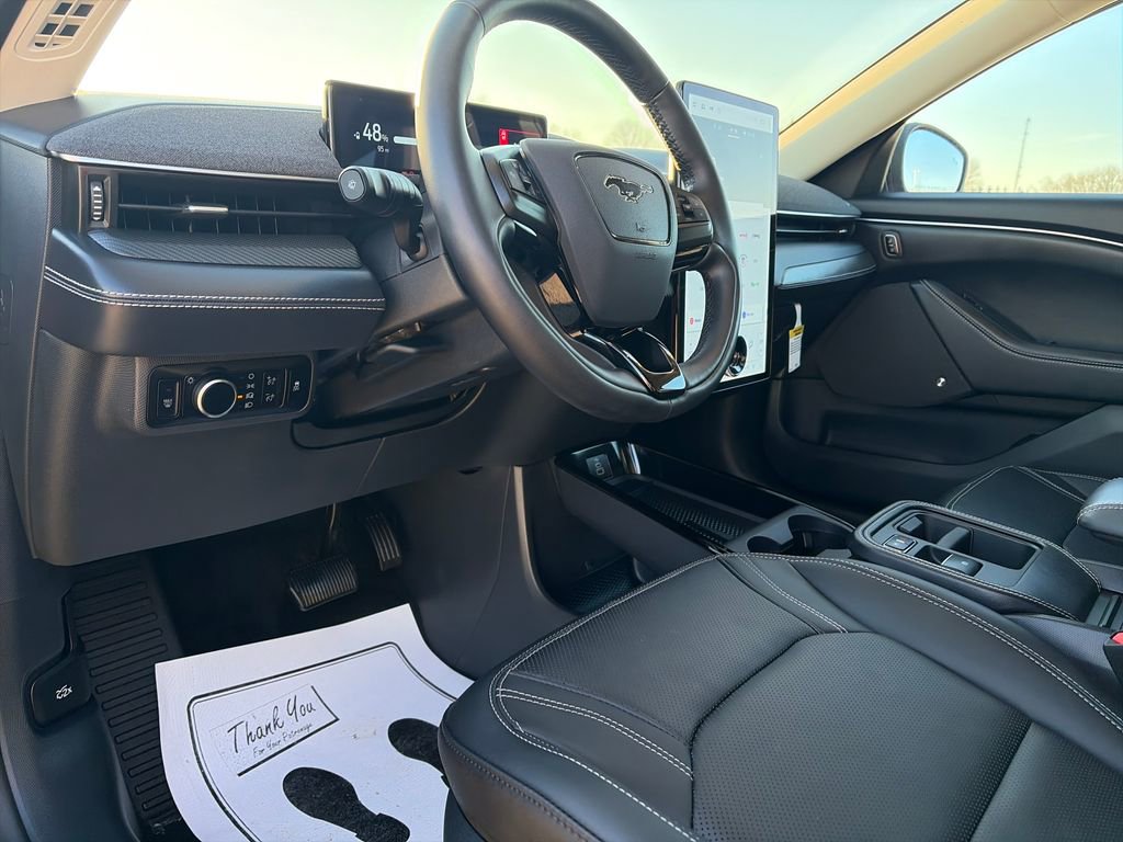 Used 2025 Ford Mustang Mach-E Premium image 16