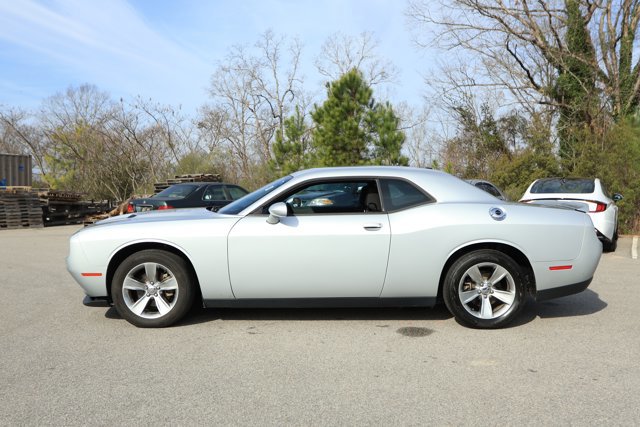 Used 2021 Dodge Challenger SXT w/ Driver Convenience Group image 9