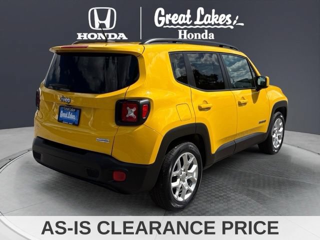Used 2016 Jeep Renegade Latitude w/ Cold Weather Group FWD image 6