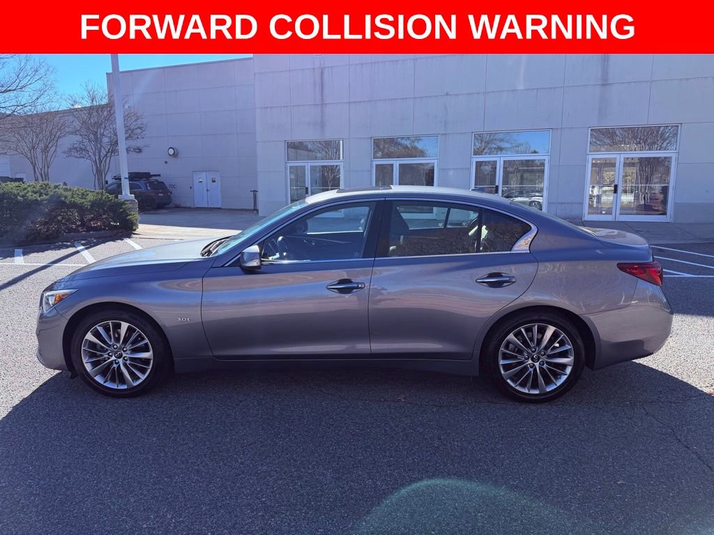 Used 2019 INFINITI Q50 Luxe w/ Essential Package (3.0T Luxe) image 4