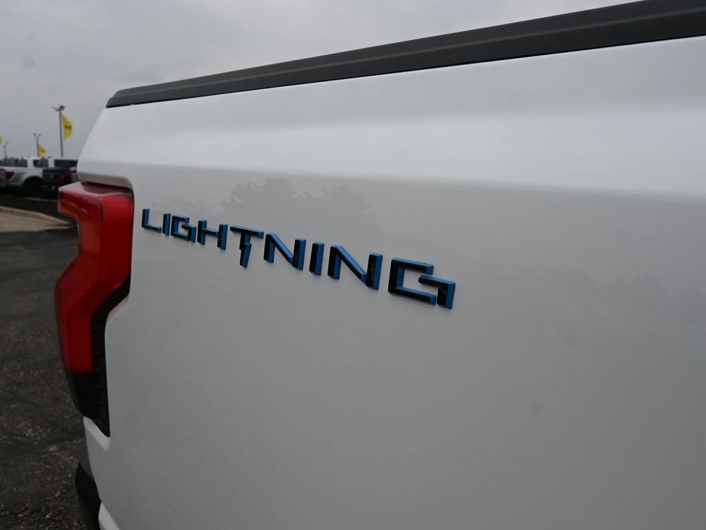 Used 2024 Ford F150 Lightning Pro image 15