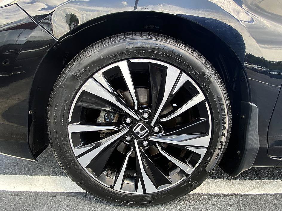 Used 2017 Honda Accord EX image 8