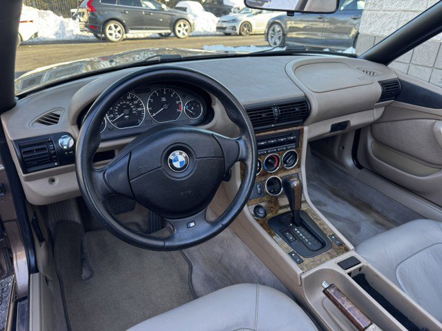 Used 2000 BMW Z3 2.5i RWD image 6