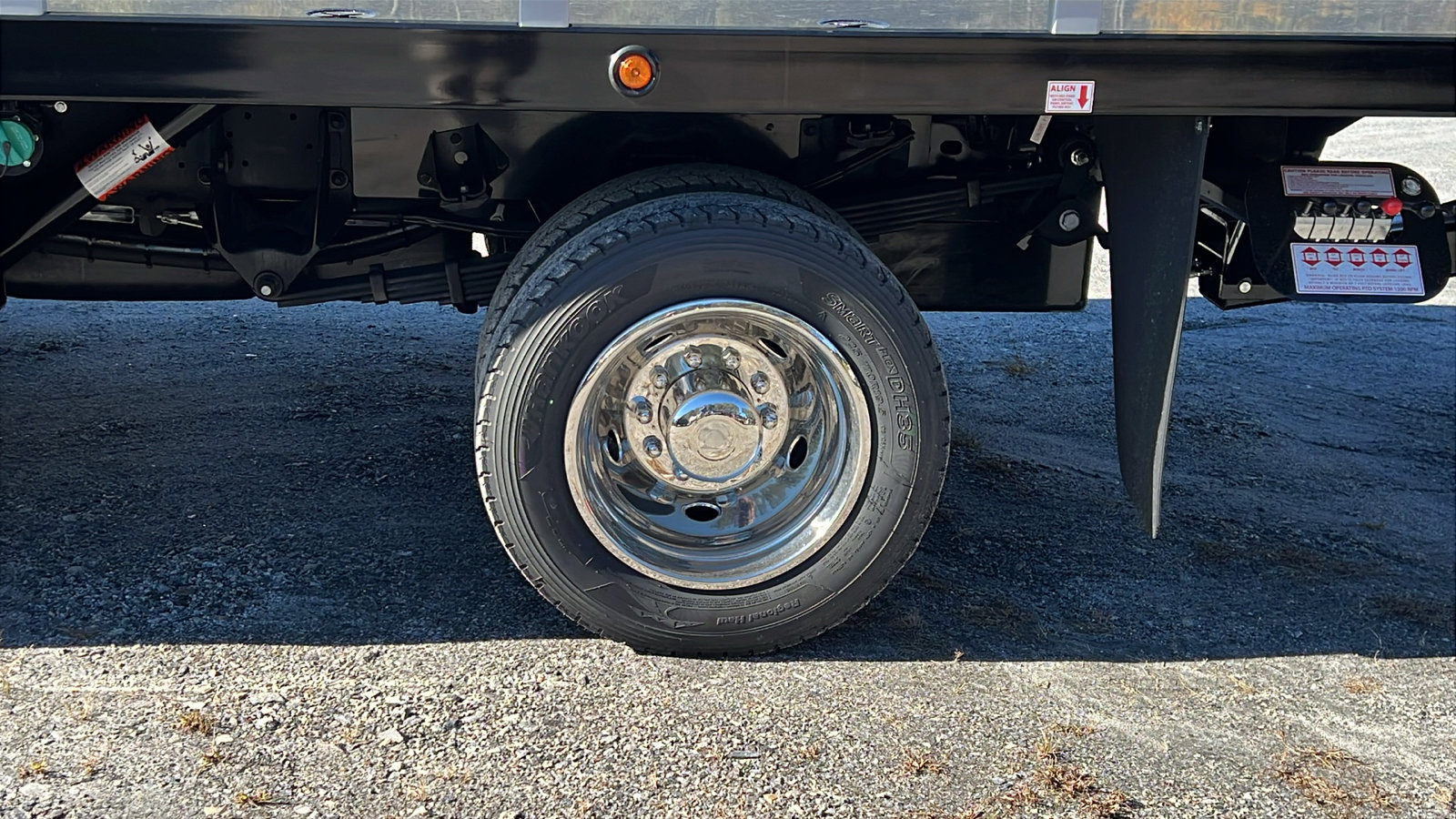 New 2025 RAM 5500 4x4 Regular Cab image 12