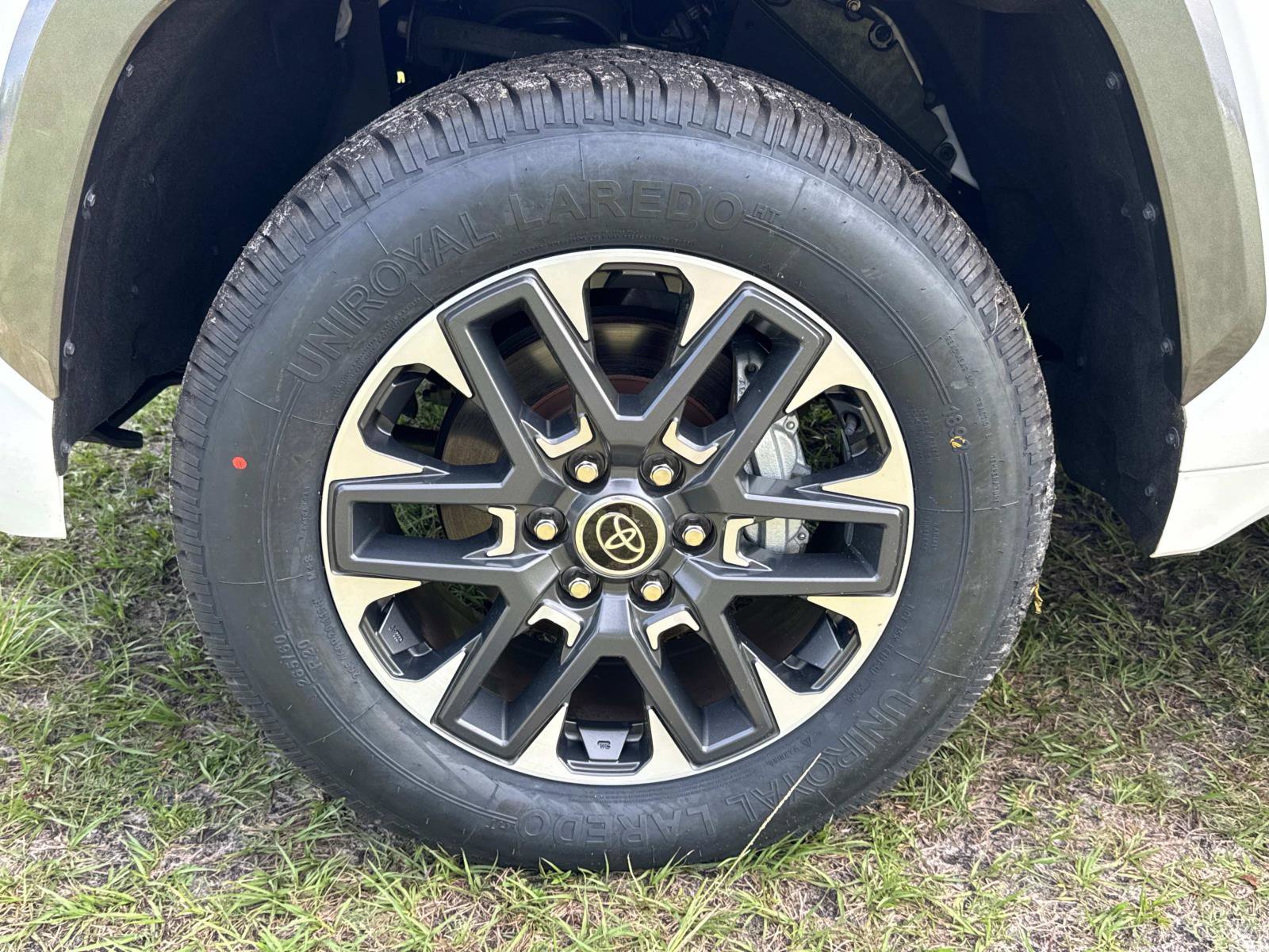 Used 2022 Toyota Tundra Limited AWD/4WD image 10