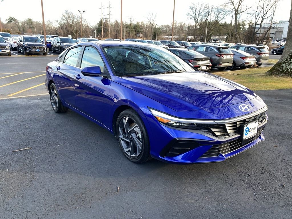 New 2025 Hyundai Elantra SEL w/ Cargo Package image 1