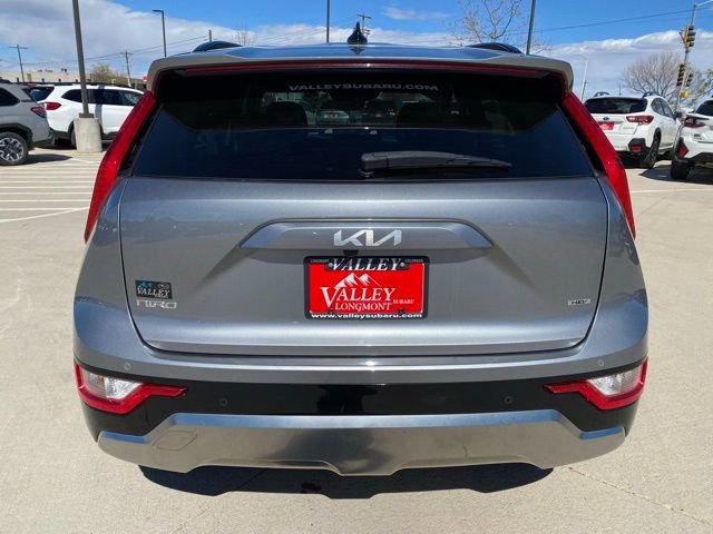 Used 2024 Kia Niro EX Touring image 4