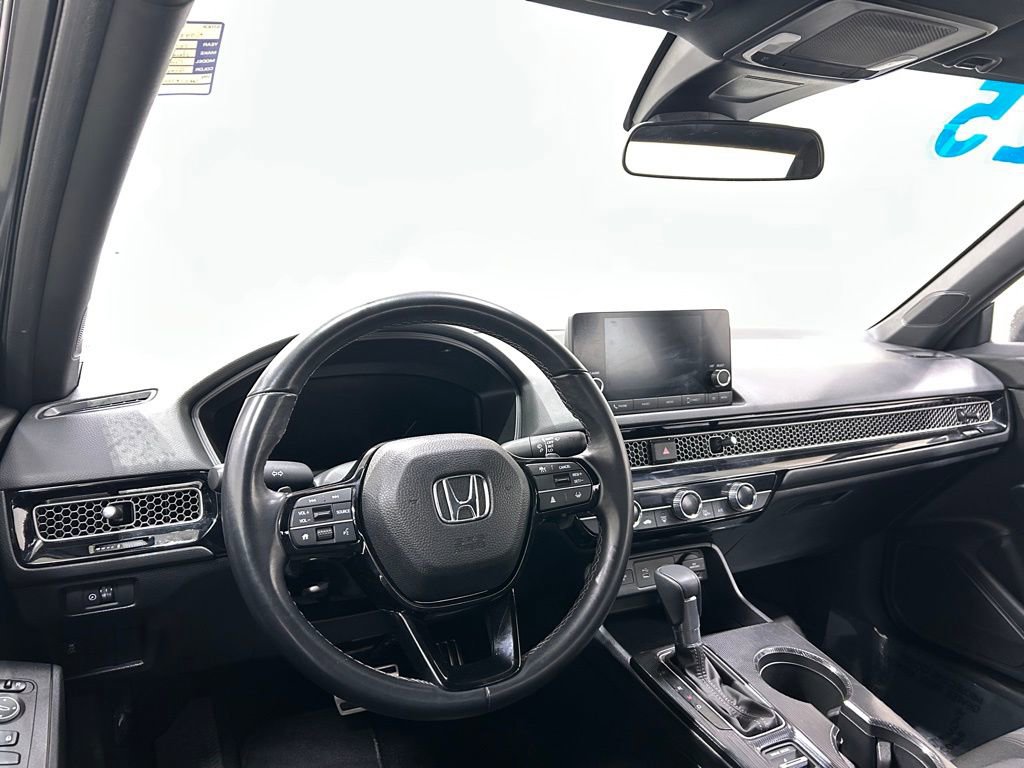 Used 2025 Honda Civic Sport image 14