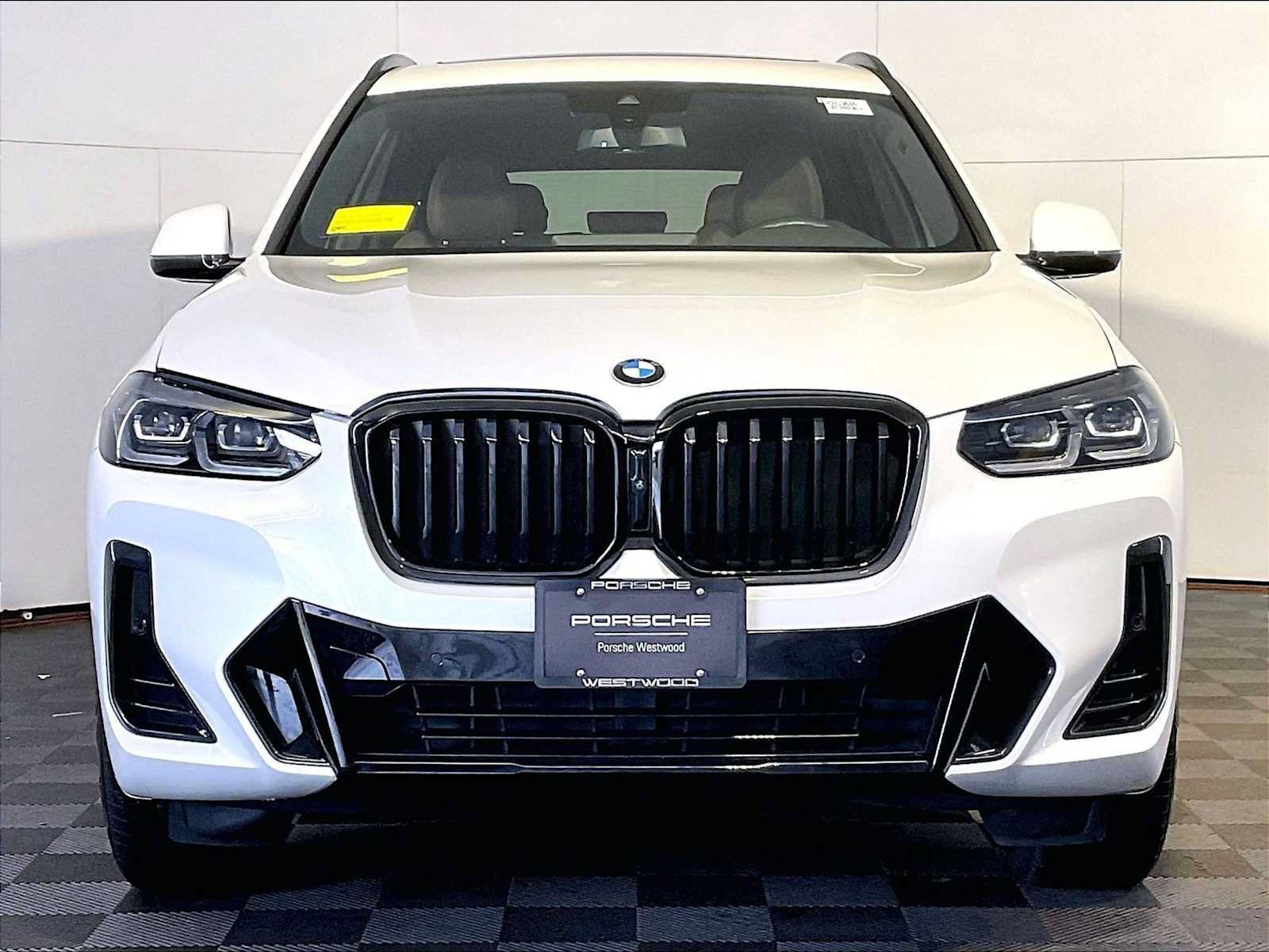 Used 2024 BMW X3 xDrive30i w/ Premium Package AWD/4WD image 10