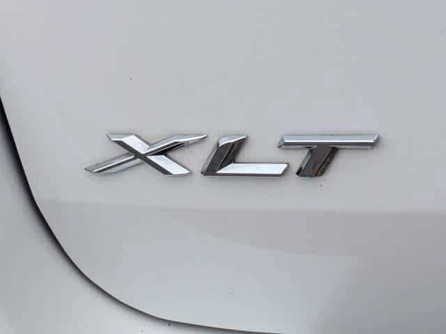 Used 2020 Ford Explorer XLT w/ Equipment Group 202A AWD/4WD image 12