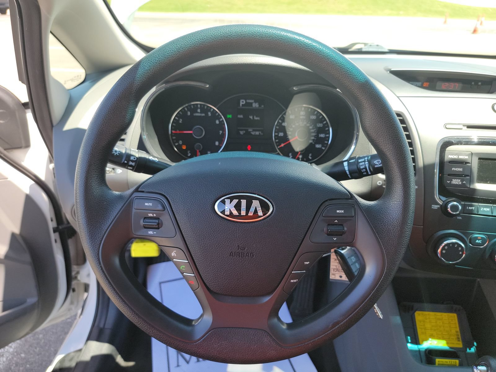 Used 2017 Kia Forte LX FWD image 14