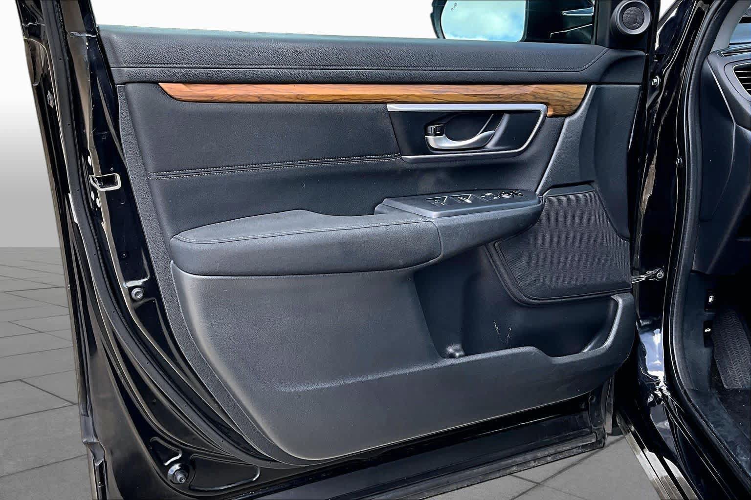 Used 2017 Honda CR-V EX image 20