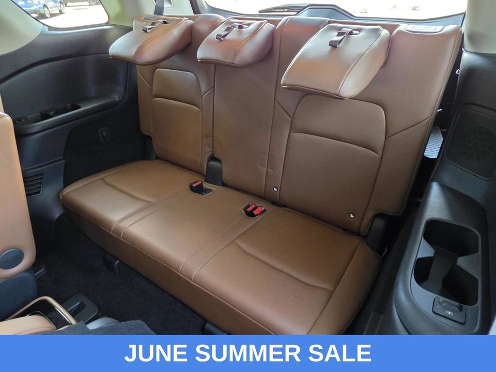 Used 2023 Nissan Pathfinder Platinum FWD image 17