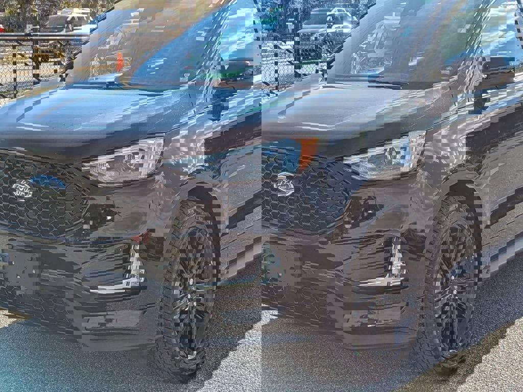 Used 2023 Ford Edge ST-Line image 6