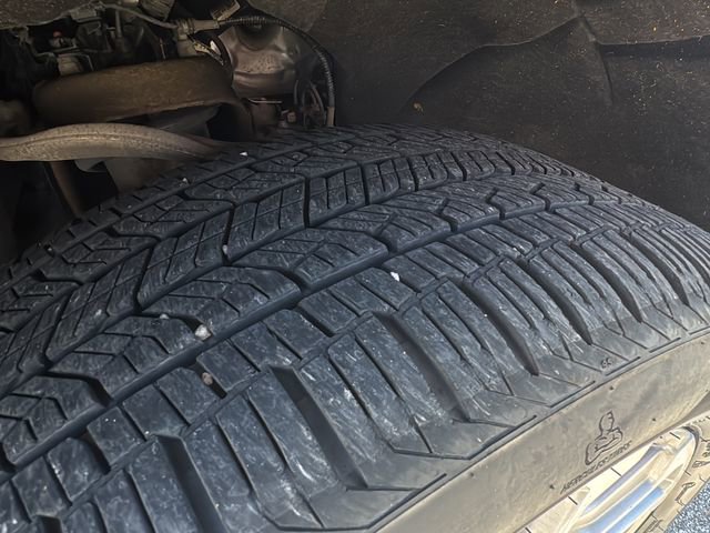 Used 2021 GMC Yukon Denali w/ Denali Premium Package AWD/4WD image 8