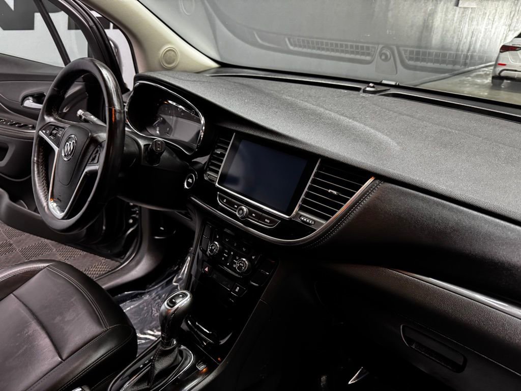 Used 2018 Buick Encore Essence FWD image 50