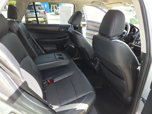 Used 2018 Subaru Outback 3.6R Limited AWD/4WD image 25