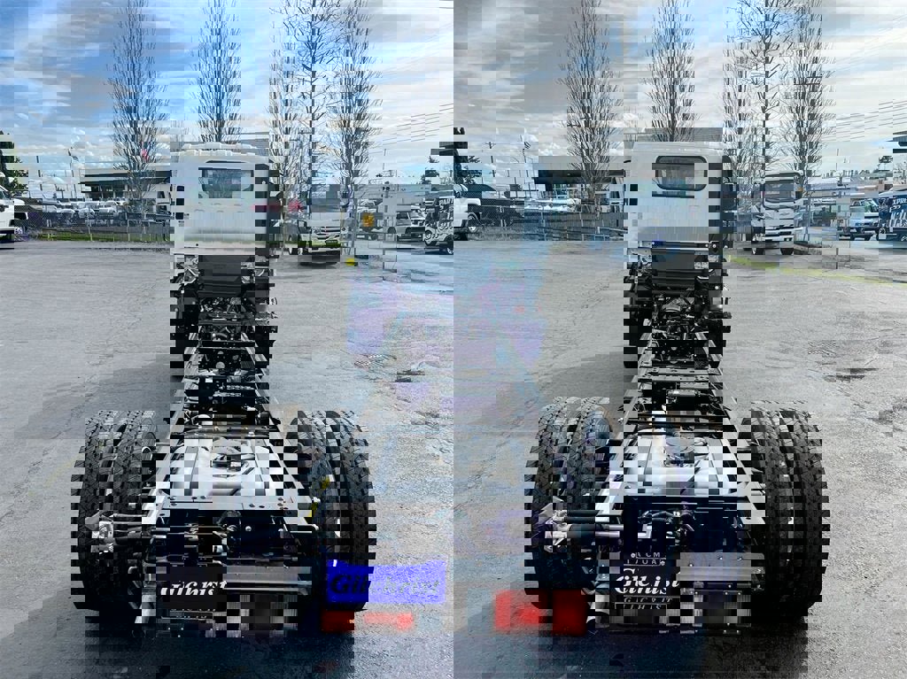 New 2025 Chevrolet Low Cab Forward 5500XG image 24