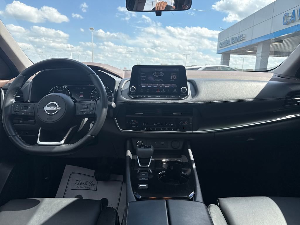Used 2023 Nissan Rogue SV w/ SV Premium B Package FWD image 14