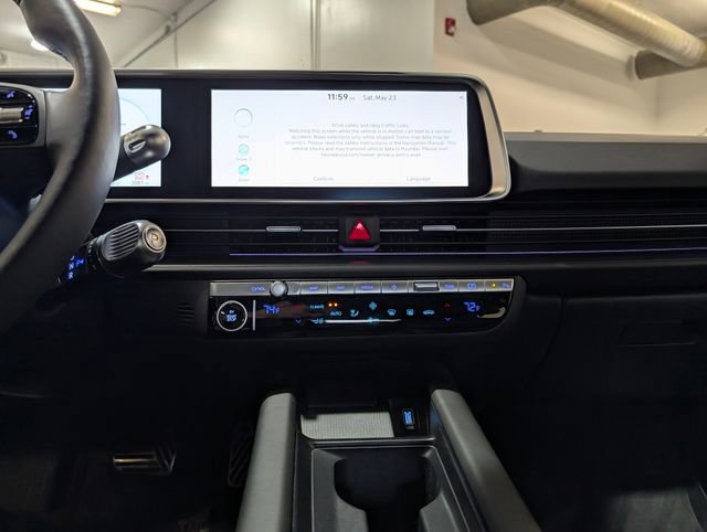 Used 2025 Hyundai Ioniq 6 Limited AWD/4WD image 18