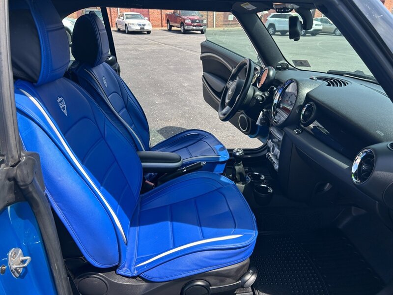 Used 2010 MINI Cooper S FWD image 13