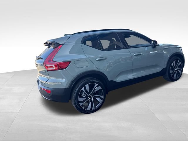 Used 2025 Volvo XC40 B5 Ultra w/ Climate Package AWD/4WD image 5
