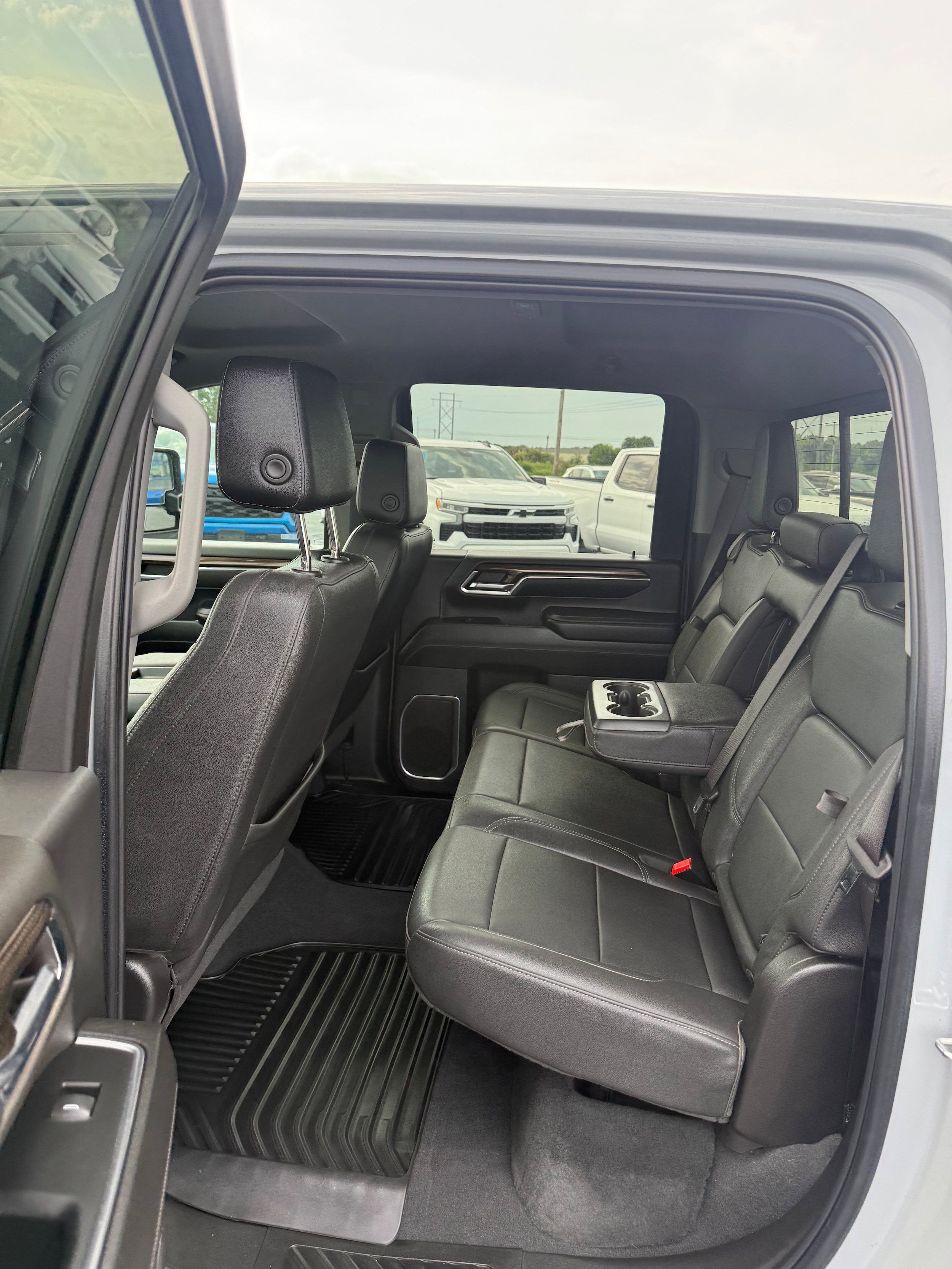 Used 2024 Chevrolet Silverado 3500 LT w/ Safety Package AWD/4WD image 12