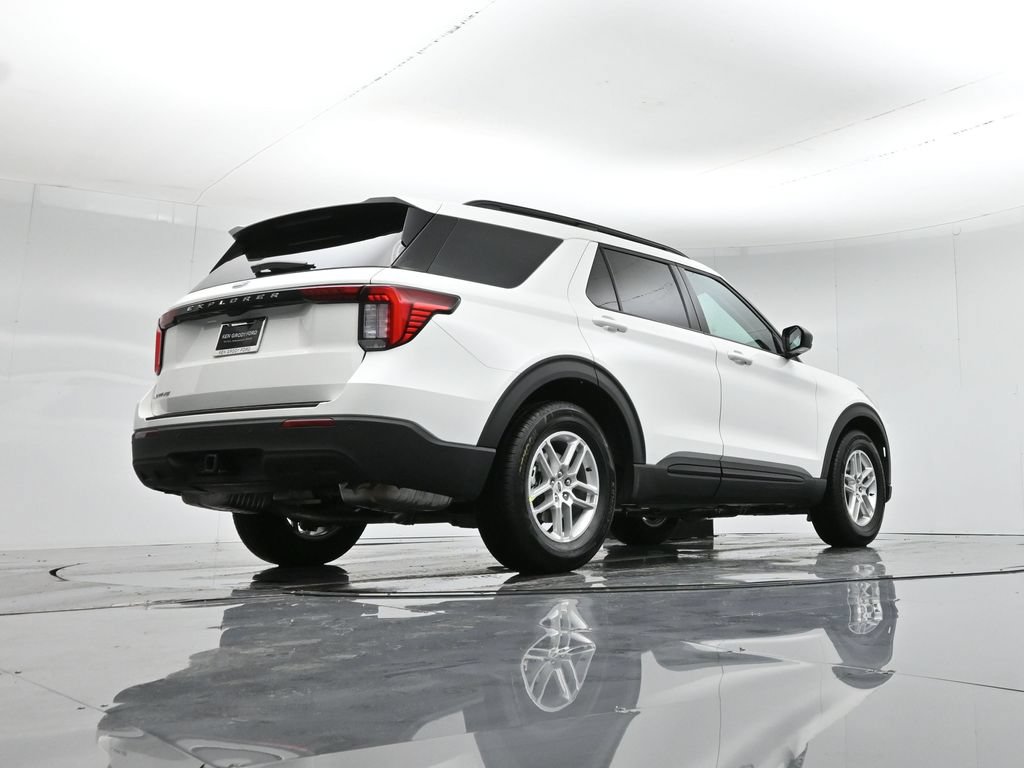 New 2026 Ford Explorer Active RWD image 45
