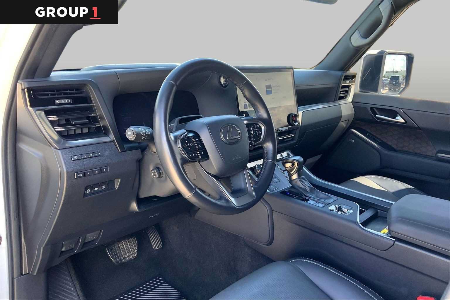 Certified 2024 Lexus GX 550 w/ Accessory Package (Z1) AWD/4WD image 18