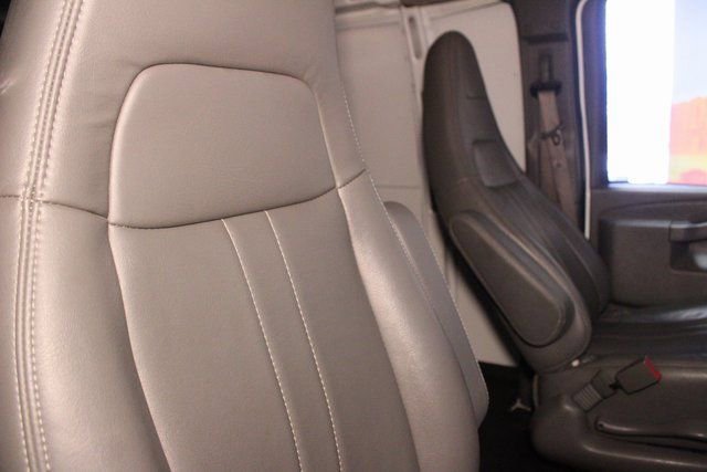 Used 2023 GMC Savana 2500 Extended w/ Driver Convenience Package image 10