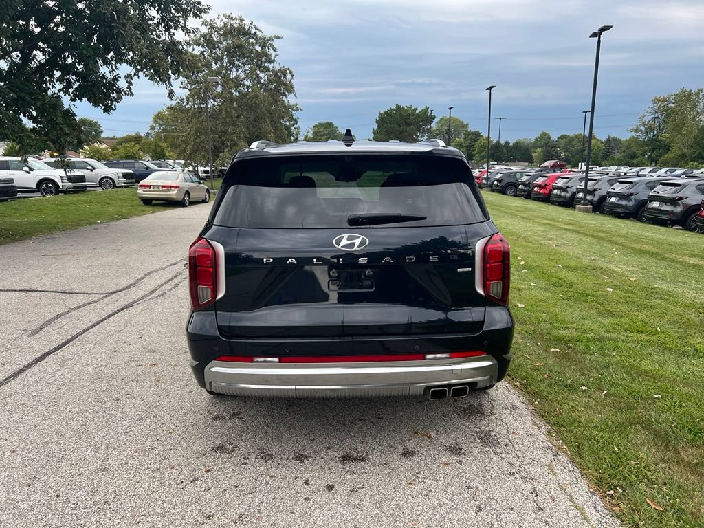 Used 2024 Hyundai Palisade Calligraphy AWD/4WD image 4
