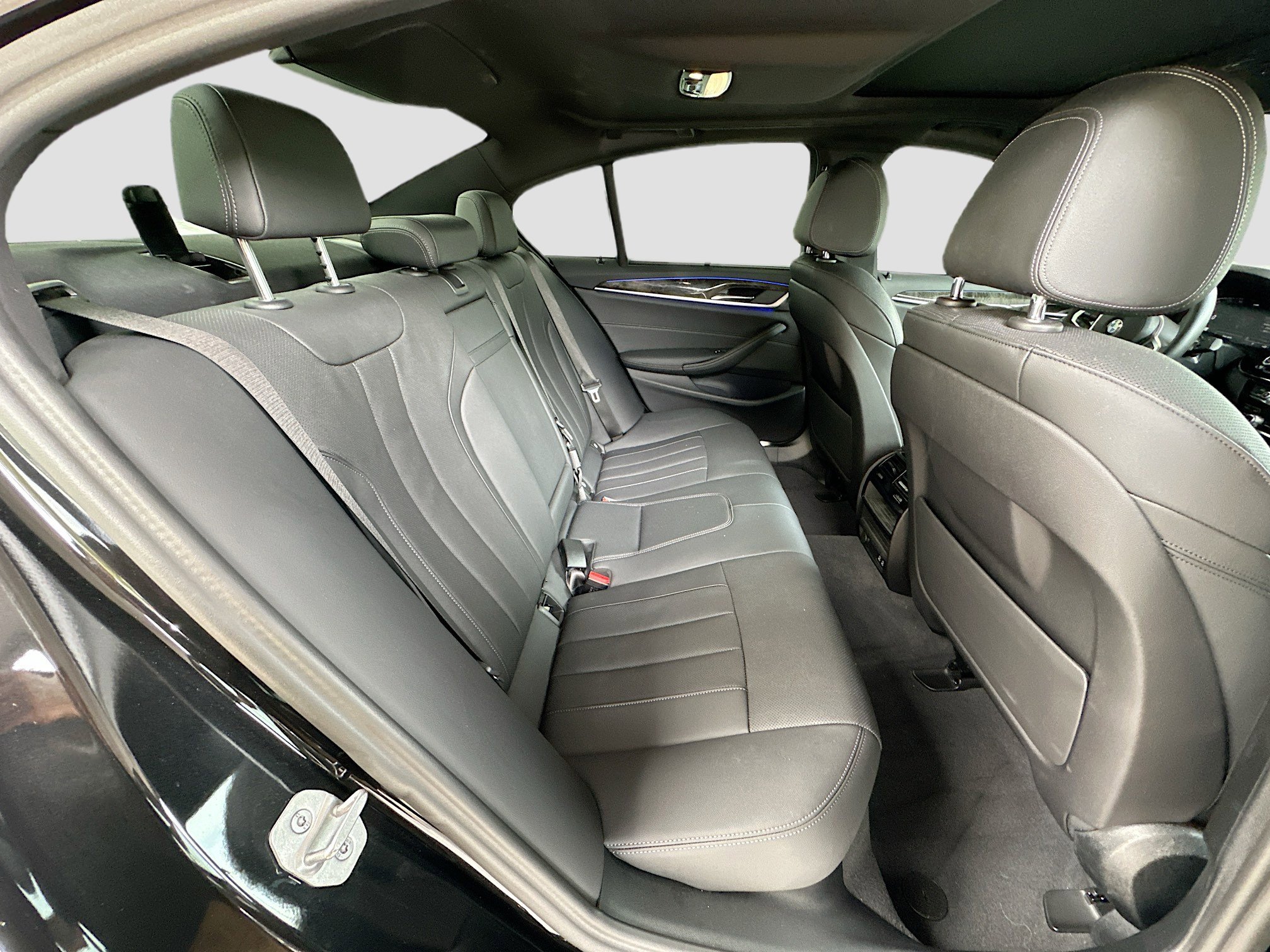 Certified 2023 BMW 540i w/ M Sport Package RWD image 28