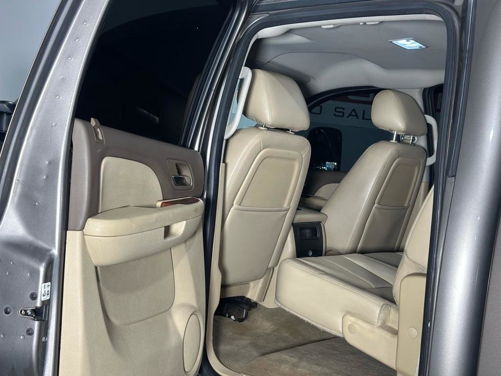 Used 2013 Chevrolet Silverado 2500 LTZ w/ LTZ Plus Package image 12