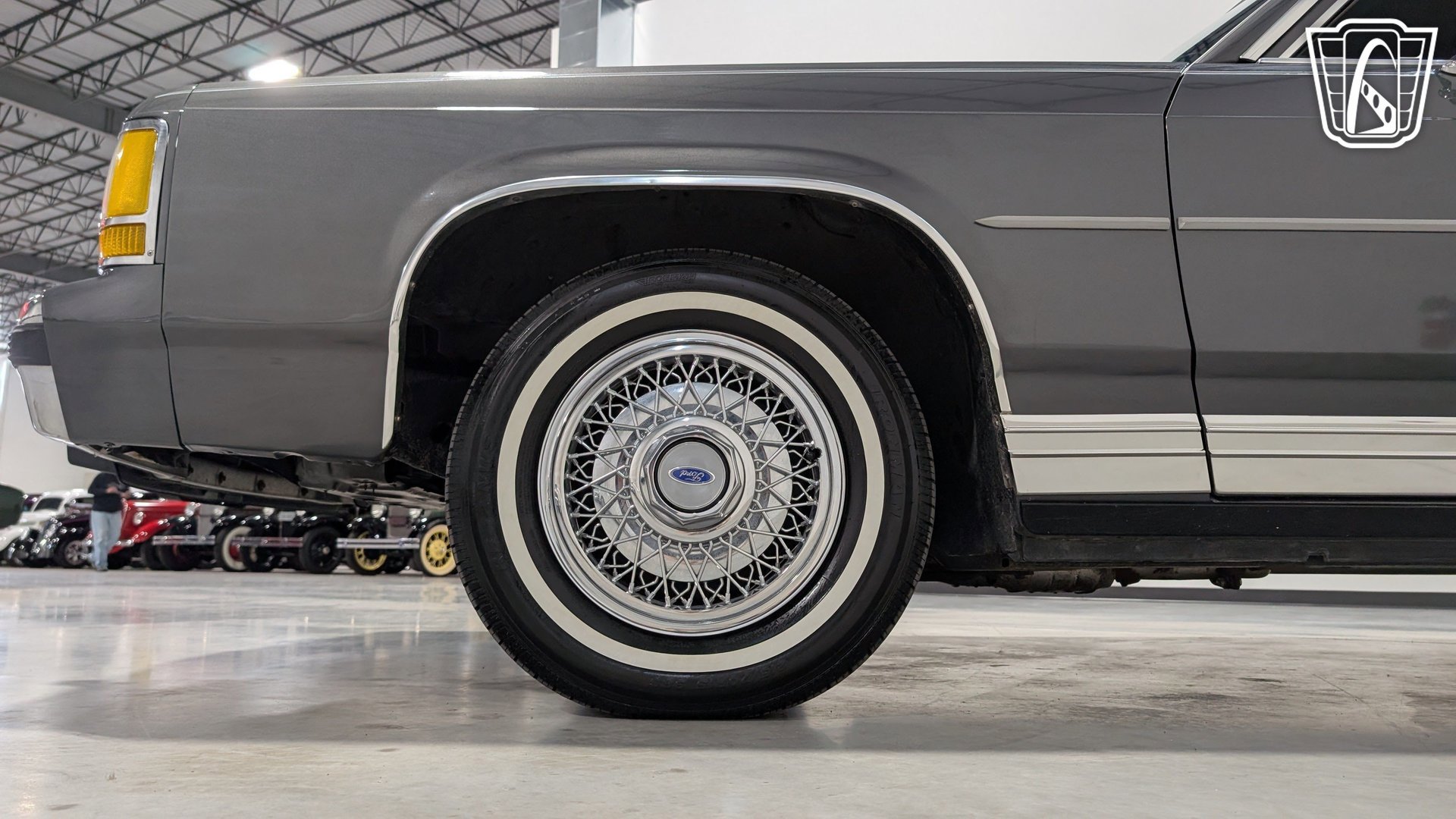 Used 1988 Ford LTD Crown Victoria RWD image 28
