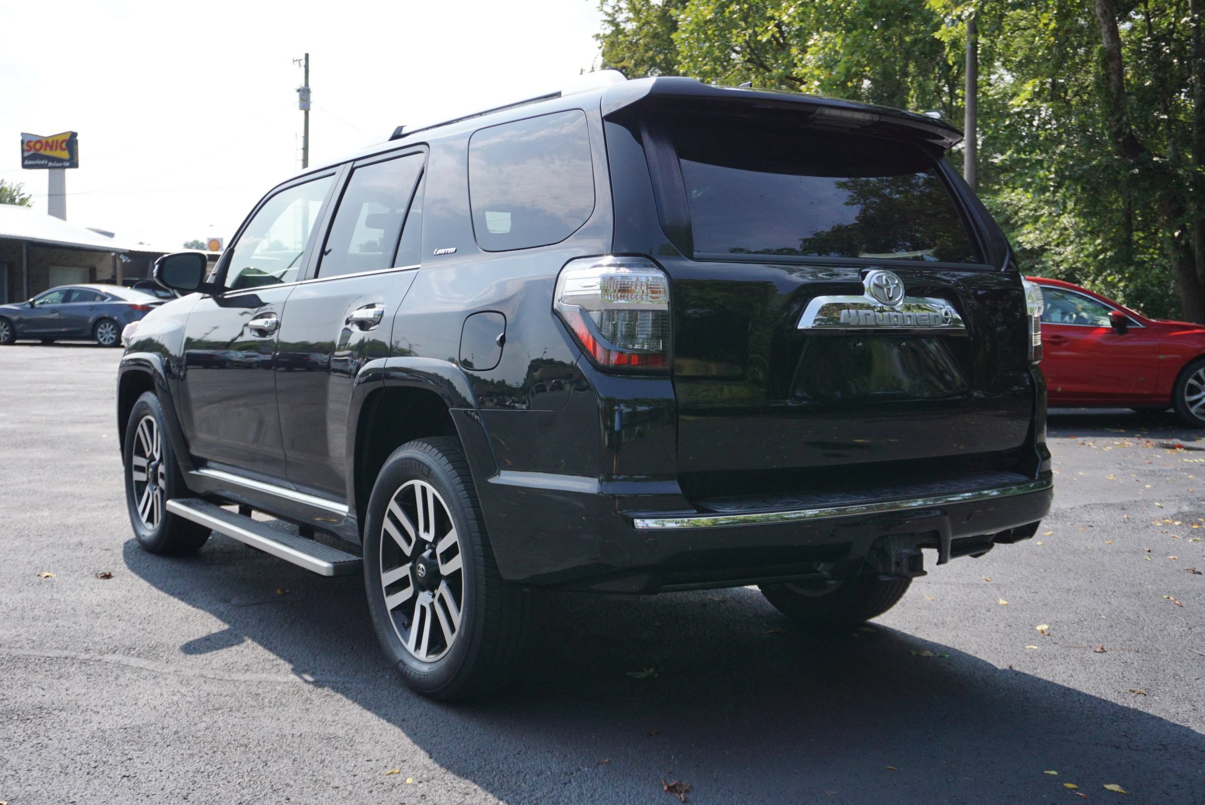Used 2016 Toyota 4Runner Limited AWD/4WD image 7
