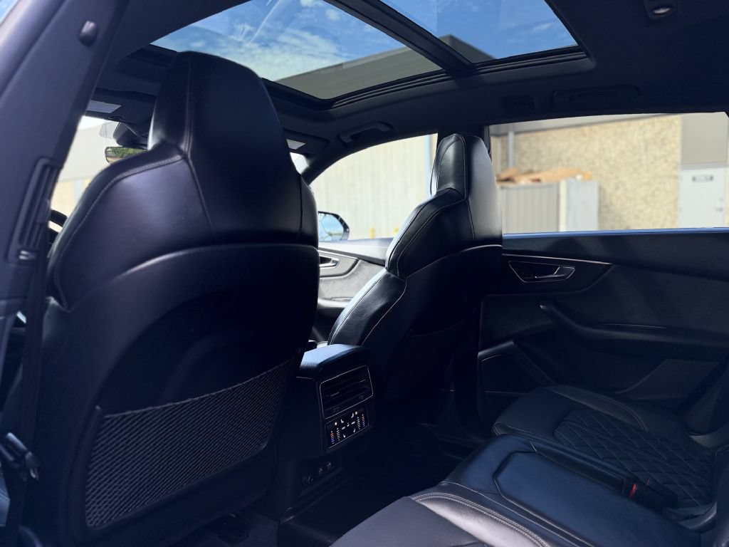 Used 2020 Audi SQ8 Prestige w/ Prestige Package AWD/4WD image 17