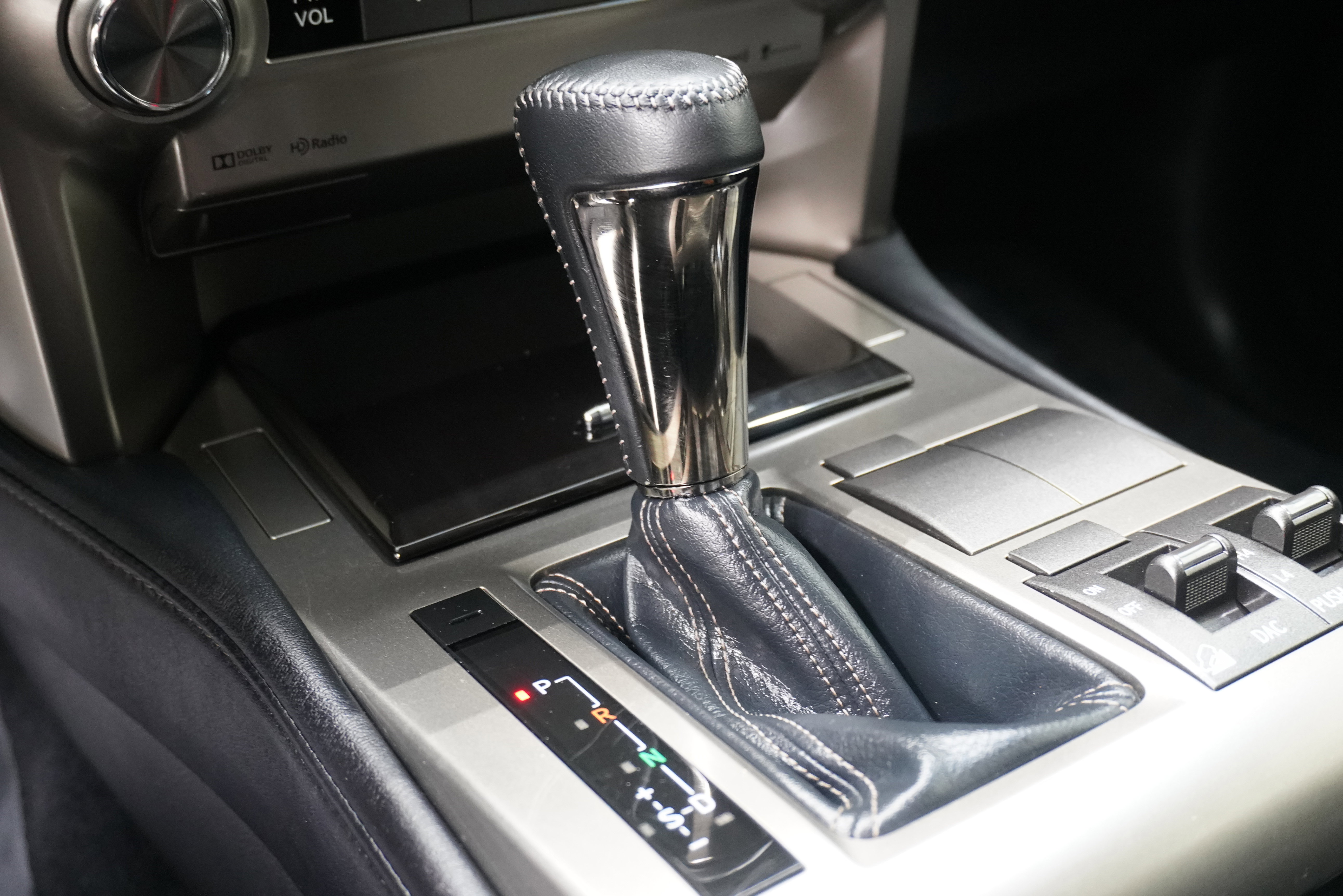 Used 2014 Lexus GX 460 AWD/4WD image 23