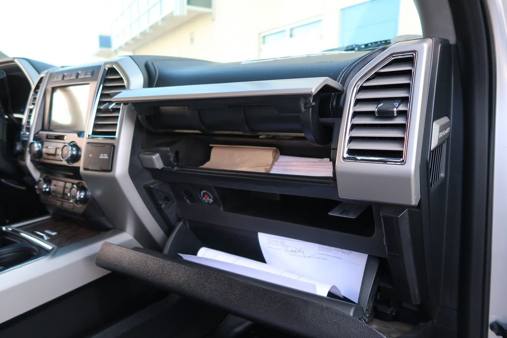 Used 2017 Ford F250 Lariat w/ Lariat Ultimate Package image 40