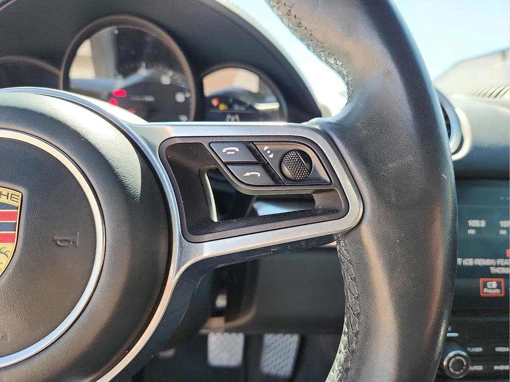 Used 2021 Porsche 718 Cayman image 21